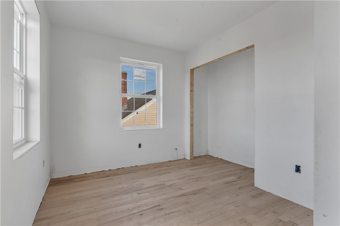 86 Lynch Street Providence, RI 02908 - Photo 10 of 21