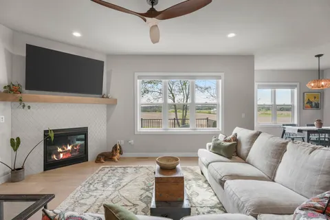 $709,900 | 2016 Besra Drive, Verona, WI 53593