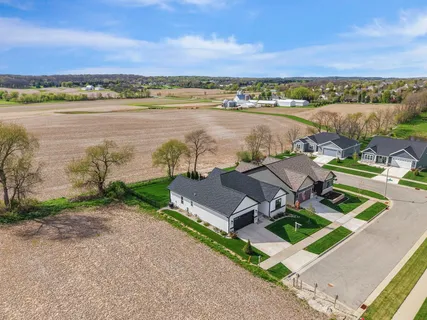 $709,900 | 2016 Besra Drive, Verona, WI 53593