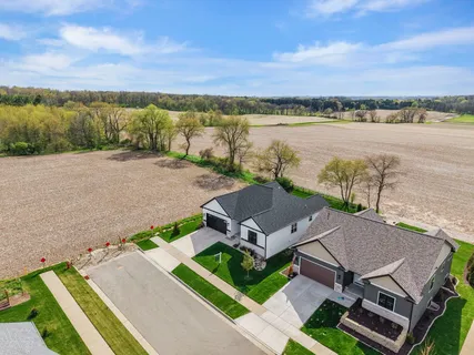 $709,900 | 2016 Besra Drive, Verona, WI 53593