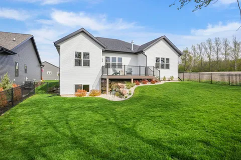 $709,900 | 2016 Besra Drive, Verona, WI 53593