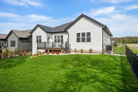 $709,900 | 2016 Besra Drive, Verona, WI 53593