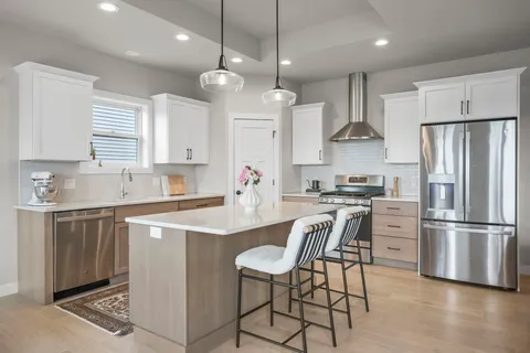 $709,900 | 2016 Besra Drive, Verona, WI 53593