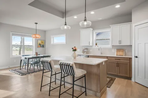 $709,900 | 2016 Besra Drive, Verona, WI 53593