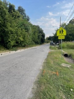8406 Carver Road Houston, TX 77088 - Photo 4 of 6 a backyard of a house with a table and chairs
