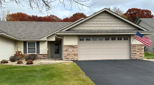 $334,900 | 1610 8th Avenue North, Princeton, MN 55371