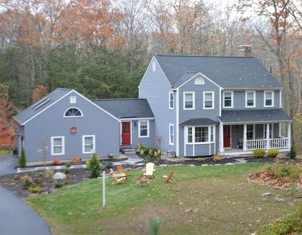 $850,000 | 17 Oriole Drive, Bedford, NH 03110