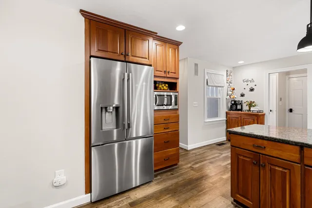 $850,000 | 17 Oriole Drive, Bedford, NH 03110