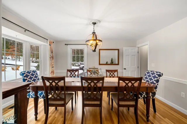 $850,000 | 17 Oriole Drive, Bedford, NH 03110