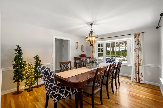 $850,000 | 17 Oriole Drive, Bedford, NH 03110