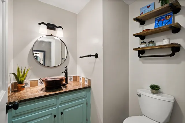 $850,000 | 17 Oriole Drive, Bedford, NH 03110