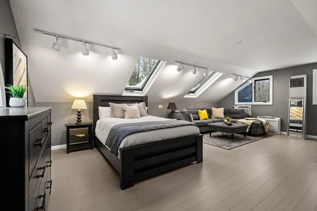 $850,000 | 17 Oriole Drive, Bedford, NH 03110