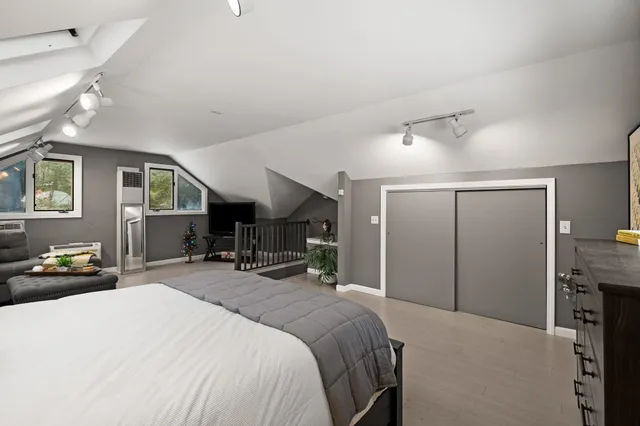 $850,000 | 17 Oriole Drive, Bedford, NH 03110