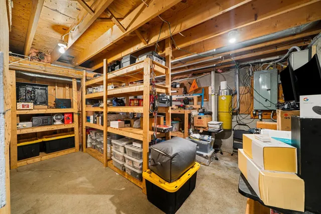 $850,000 | 17 Oriole Drive, Bedford, NH 03110