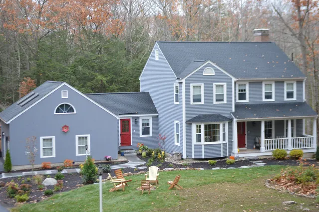 $850,000 | 17 Oriole Drive, Bedford, NH 03110