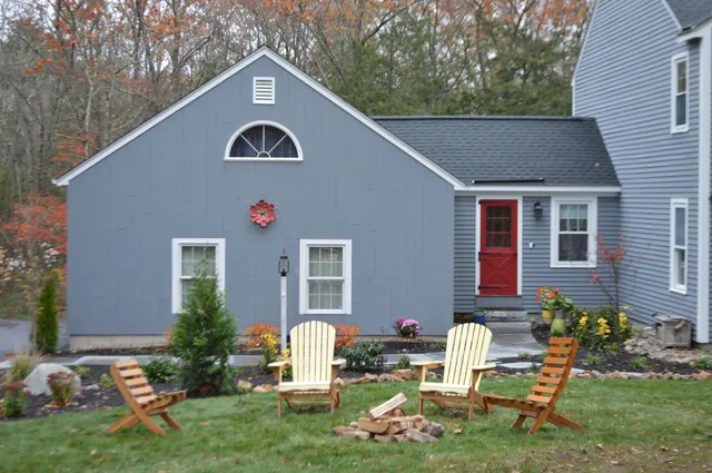 $850,000 | 17 Oriole Drive, Bedford, NH 03110