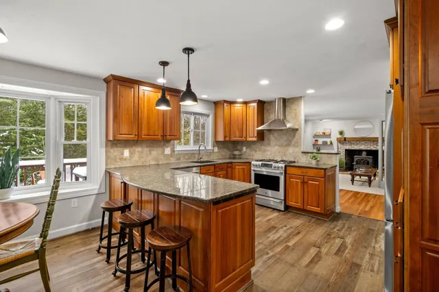 $850,000 | 17 Oriole Drive, Bedford, NH 03110