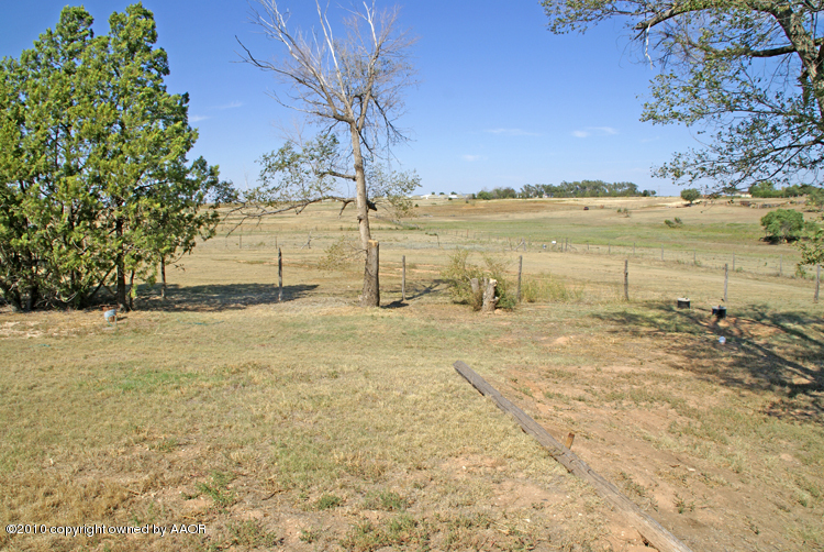 8850 Rockwell Road West Amarillo, TX 79119 - Photo 22 of 23 Backyard View