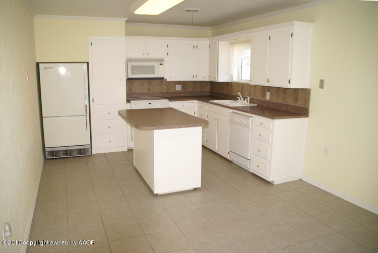 8850 Rockwell Road West Amarillo, TX 79119 - Photo 6 of 23 Kitchen 2
