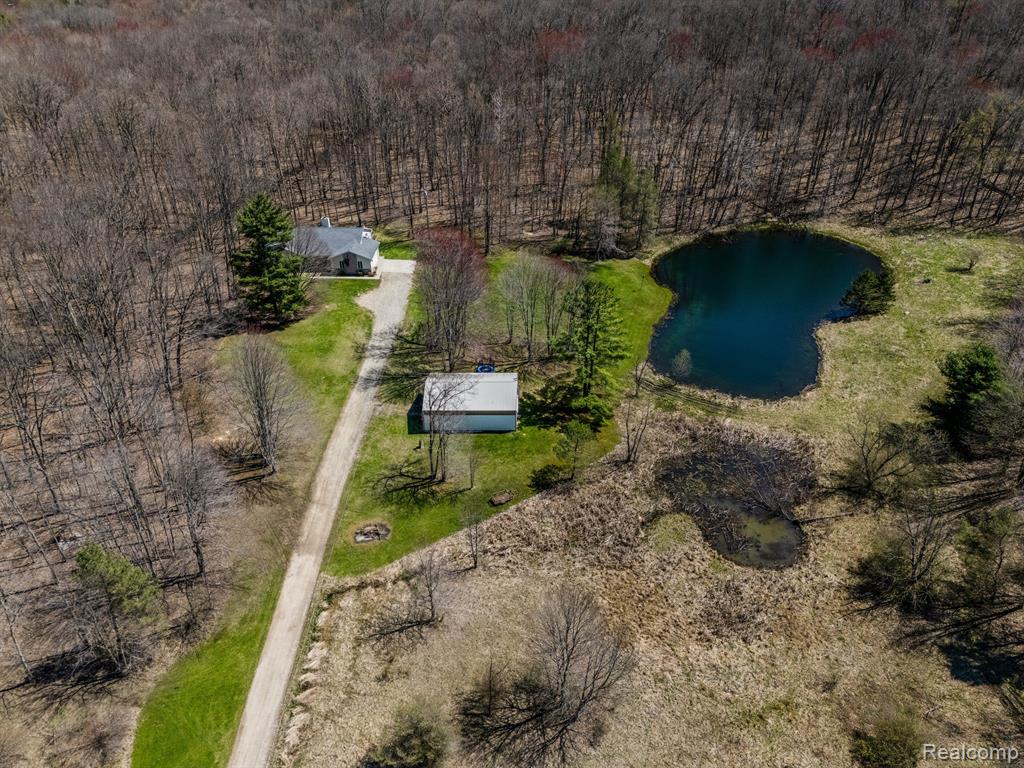7312 Linden Road Fenton, MI 48430 - Photo 47 of 65