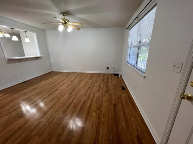 2226 Southeast Northeast Road Cleveland, TN 37311 - Photo 4 of 19 2226NortheastRdSE_32968_4