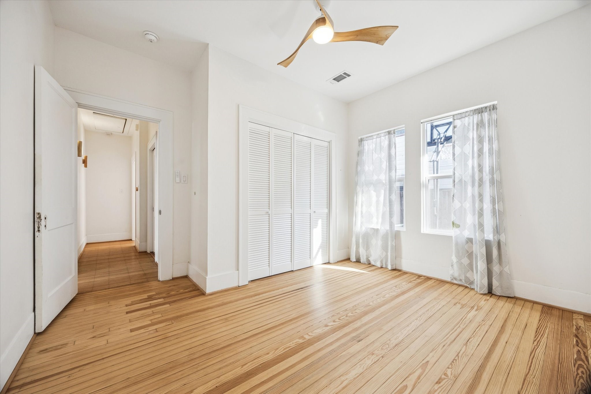 1624 Branard Street Houston, TX 77006 - Photo 19 of 25