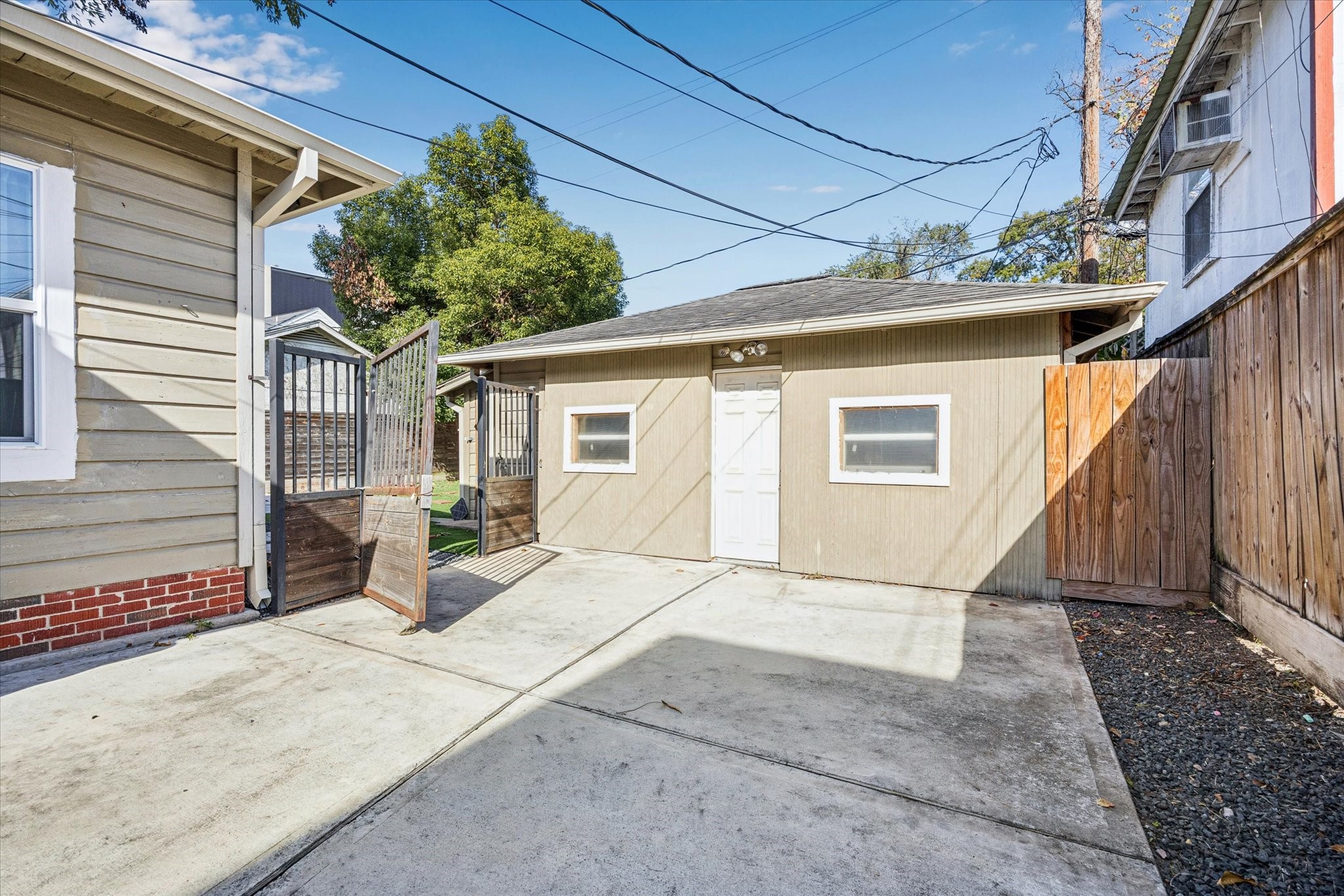 1624 Branard Street Houston, TX 77006 - Photo 24 of 25