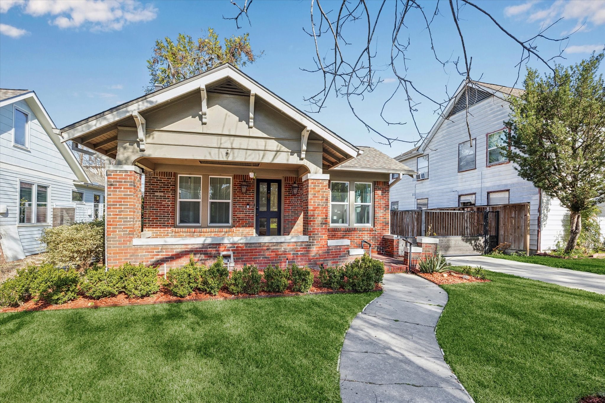 1624 Branard Street Houston, TX 77006 - Photo 3 of 25