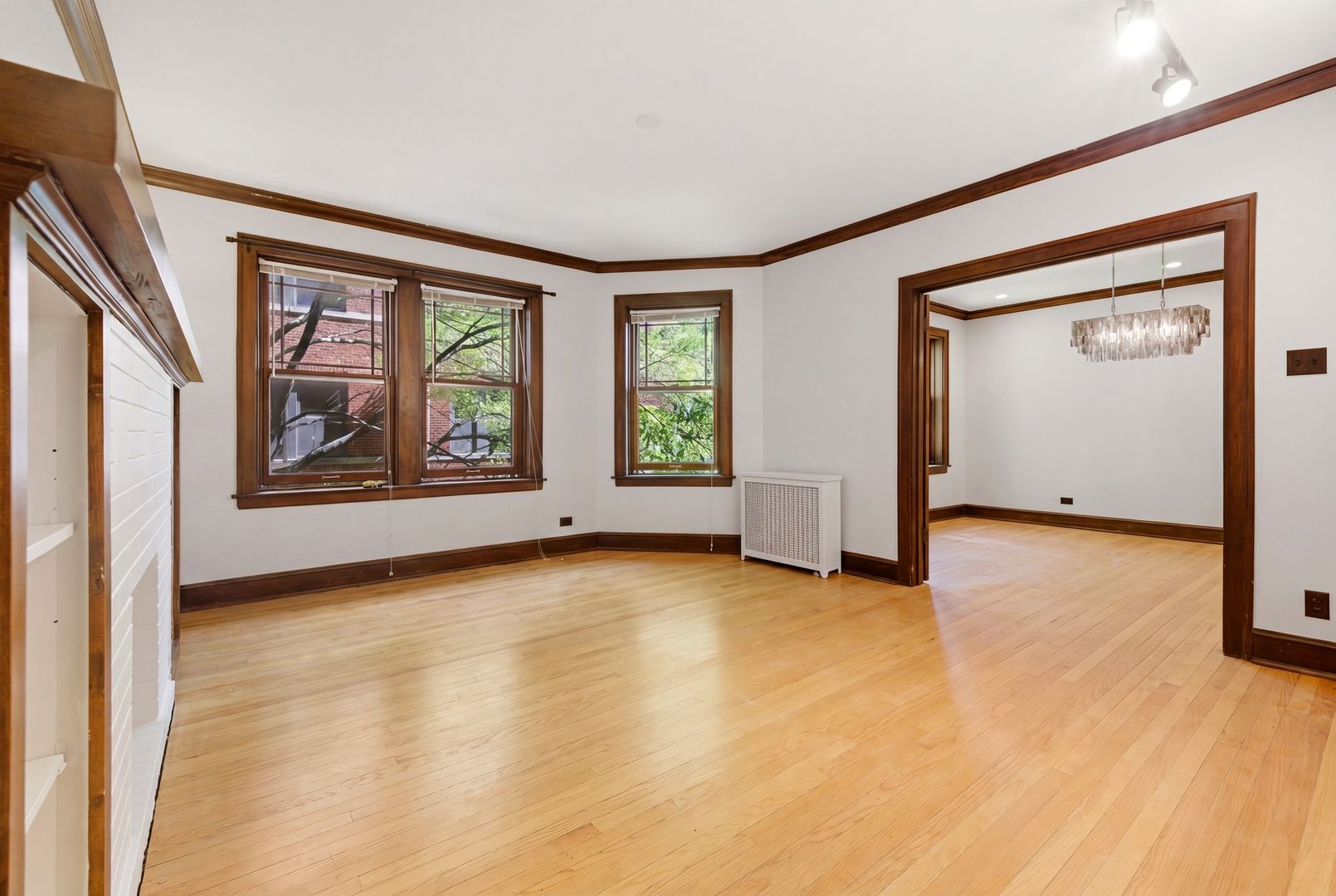 528 Sheridan Road, Unit 2A Evanston, IL 60202 - Photo 2 of 14