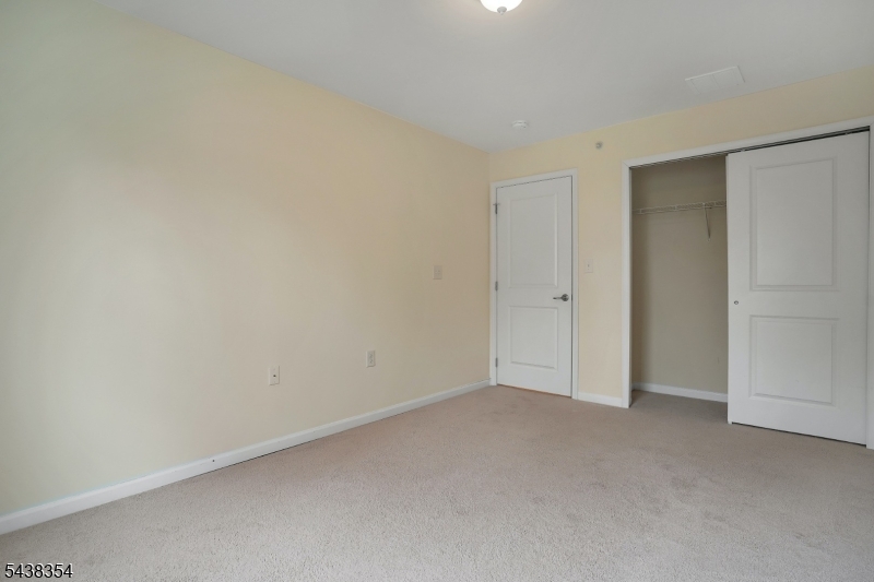 308 Rotando Way Morris Plains, NJ 07950 - Photo 20 of 28