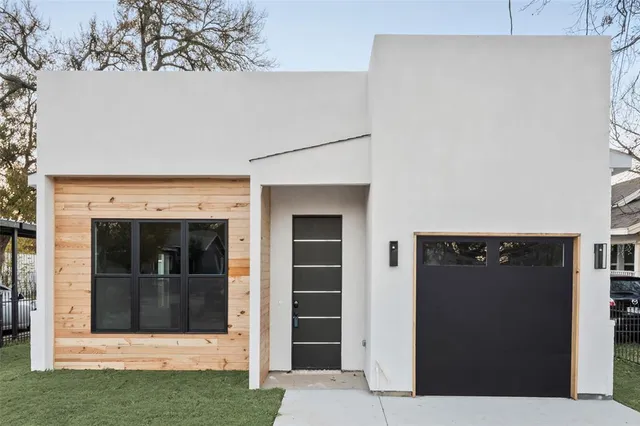 $2,800 | 2511 Lapsley Street, Dallas, TX 75212