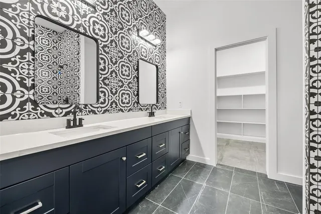 $2,800 | 2511 Lapsley Street, Dallas, TX 75212