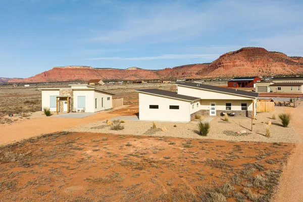$759,000 | 4210 Milky Wy Circle, Kanab, UT 84741