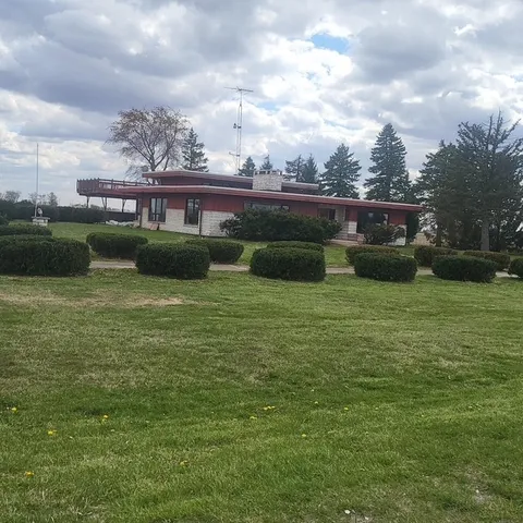 $439,000 | 15884 West 3500th Road North, Essex, IL 60935