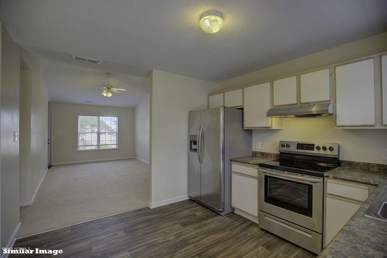 559 Corbin Street Jacksonville, NC 28546 - Photo 5 of 16 565 Corbin - Interiors_11 Similar Image