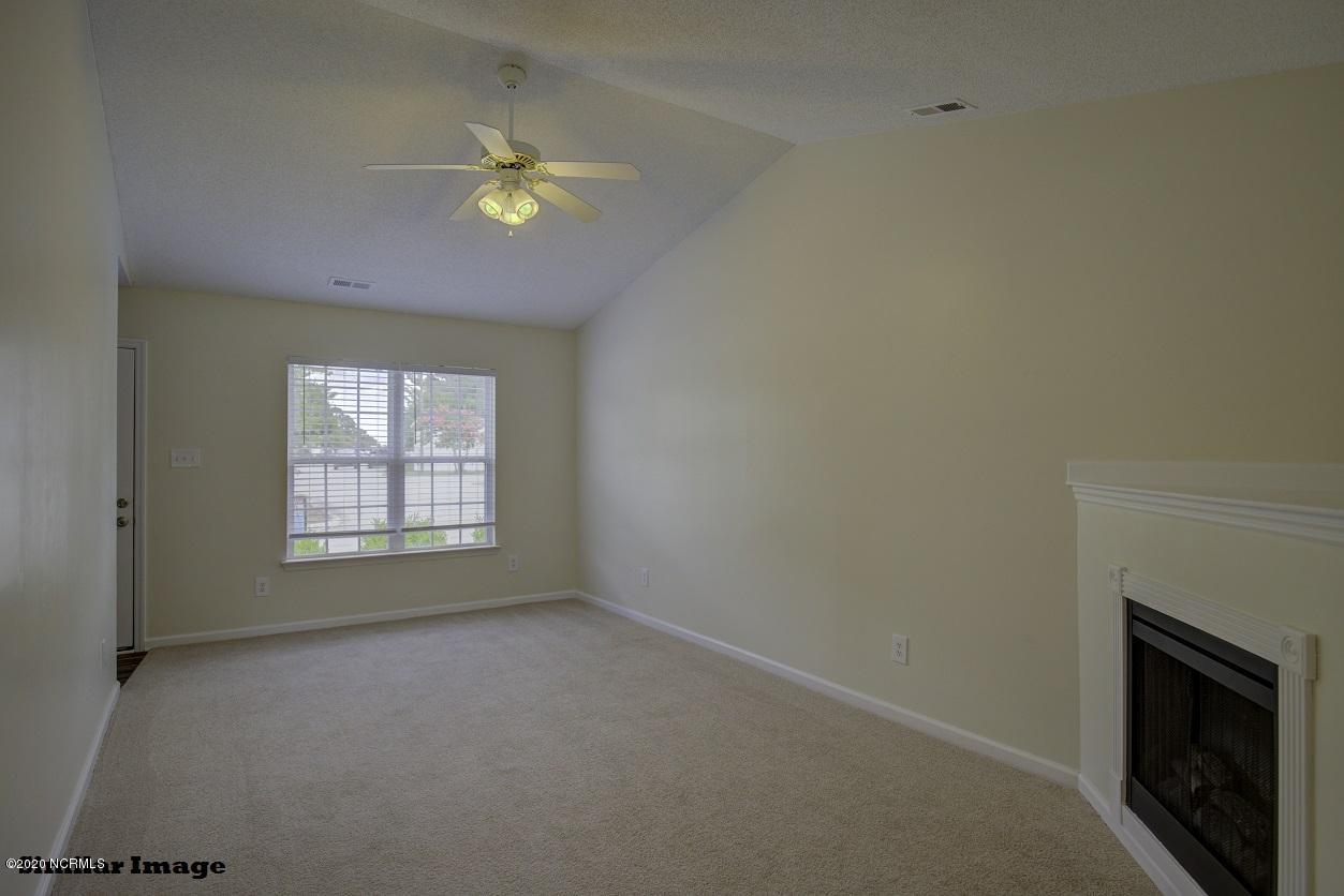 559 Corbin Street Jacksonville, NC 28546 - Photo 6 of 16 565 Corbin - Interiors_6 Similar Image