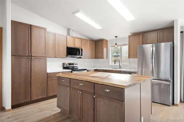 $699,000 | 25947 Snyder Avenue, Conifer, CO 80433