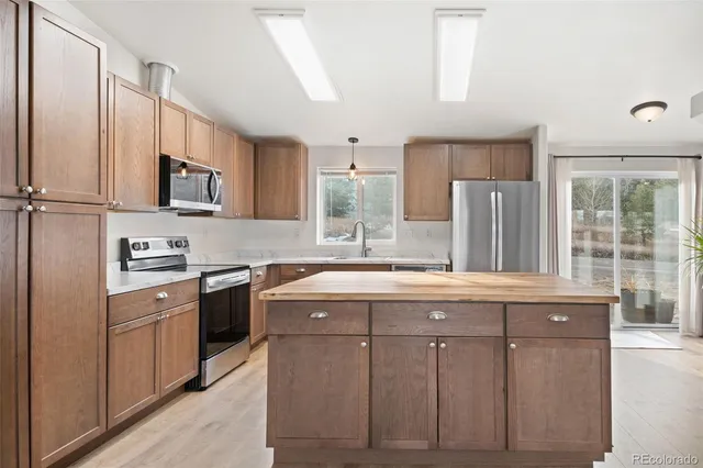 $699,000 | 25947 Snyder Avenue, Conifer, CO 80433