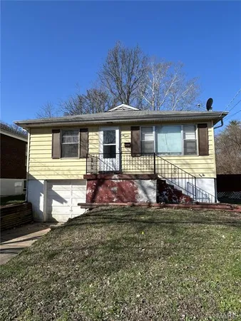 $84,900 | 615 Tesmore Place, St. Louis, MO 63135