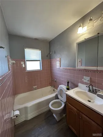 $79,000 | 615 Tesmore Place, St. Louis, MO 63135