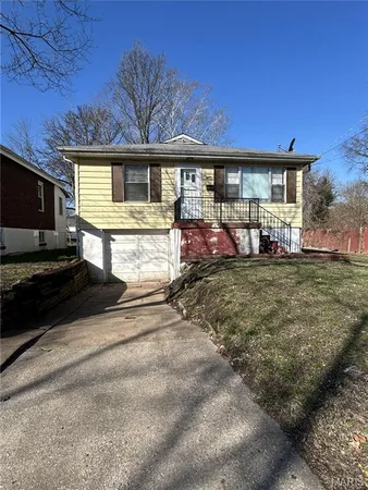 $79,000 | 615 Tesmore Place, St. Louis, MO 63135