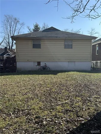 $79,000 | 615 Tesmore Place, St. Louis, MO 63135