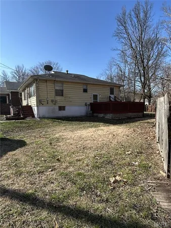 $79,000 | 615 Tesmore Place, St. Louis, MO 63135