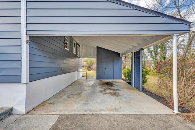 $850 | 3203 Roundhill Avenue Northwest, Unit A, Roanoke, VA 24012