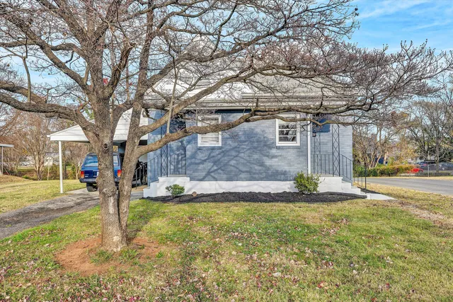 $850 | 3203 Roundhill Avenue Northwest, Unit A, Roanoke, VA 24012