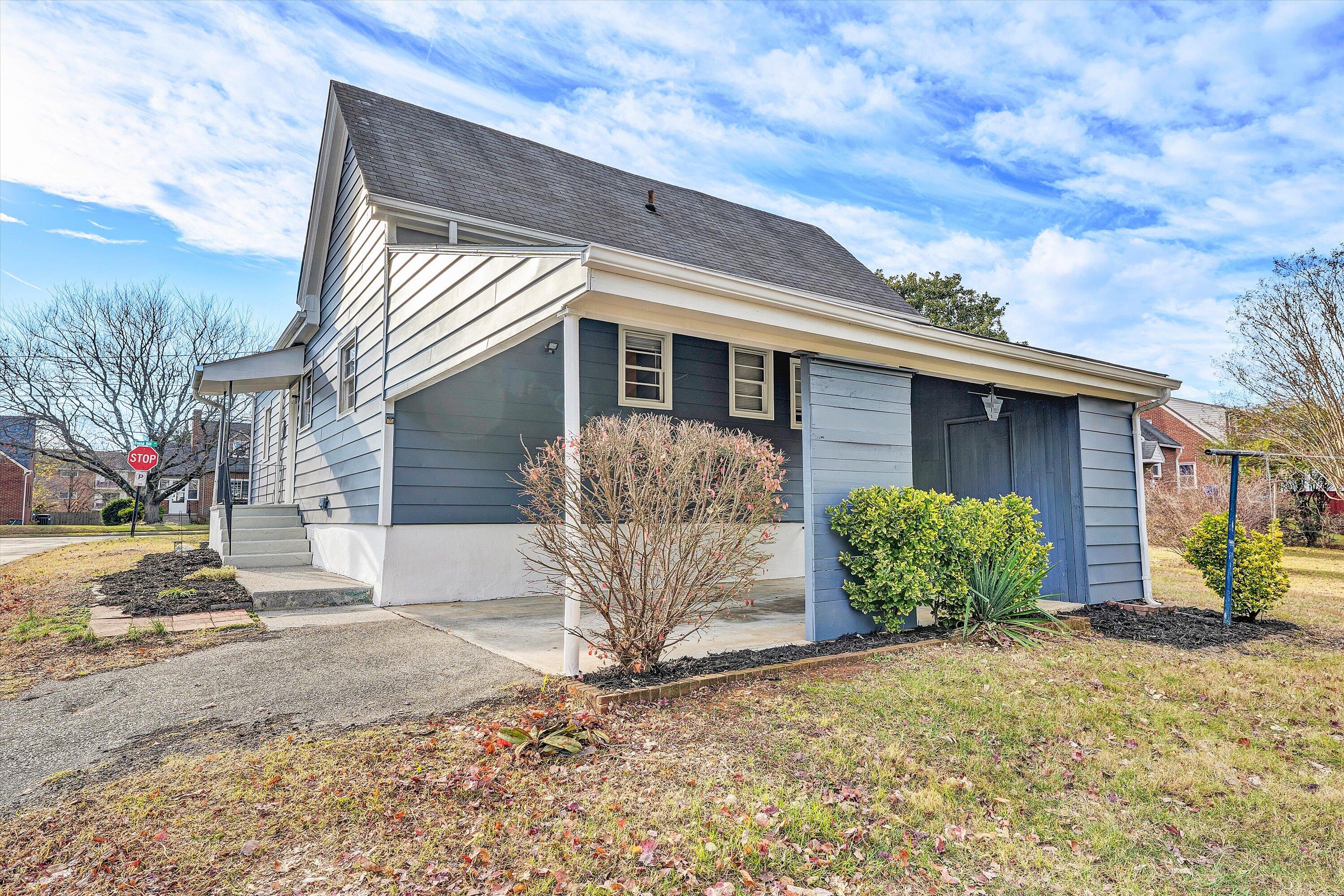 3203 Roundhill Avenue Northwest, Unit A Roanoke, VA 24012 - Photo 5 of 27 04-SGP-01206