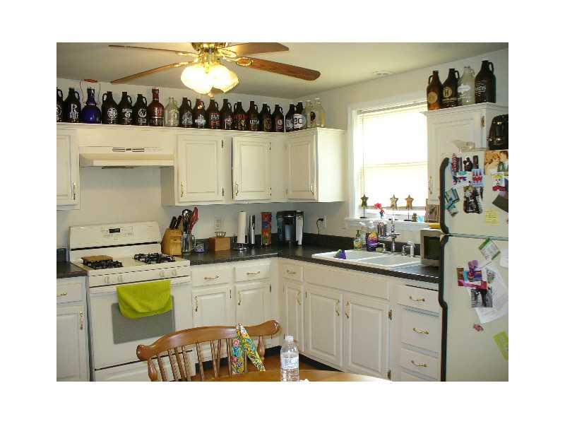 450 East Washington Street Rochester, PA 15074 - Photo 8 of 22 Kitchen.