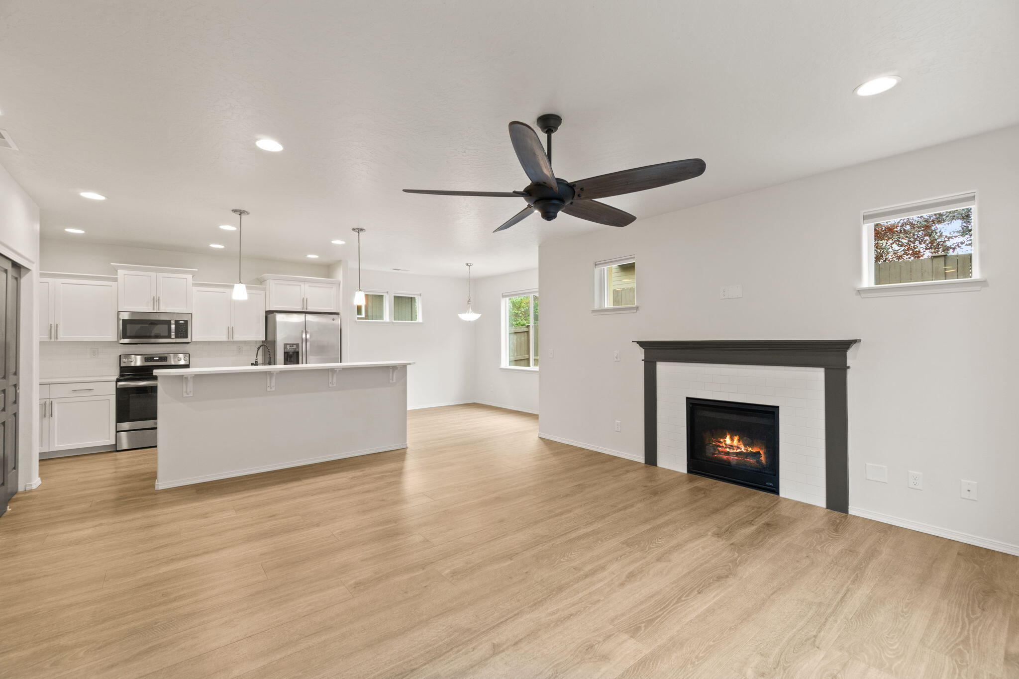 2309 Donegon Road Bend, OR 97701 - Photo 4 of 32 4.1