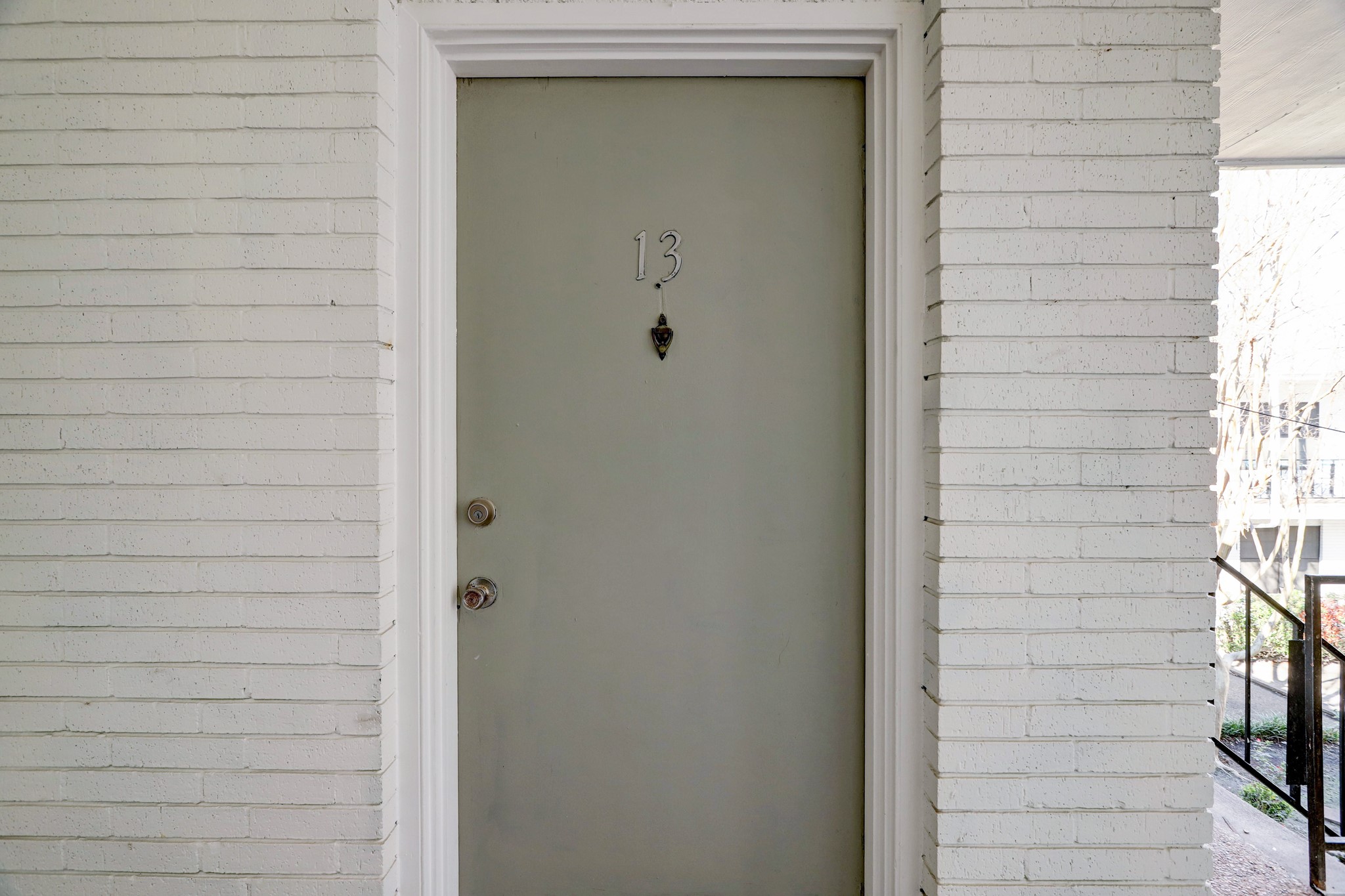 1645 West Main Street, Unit 13 Houston, TX 77006 - Photo 3 of 13 a bathroom with a shower