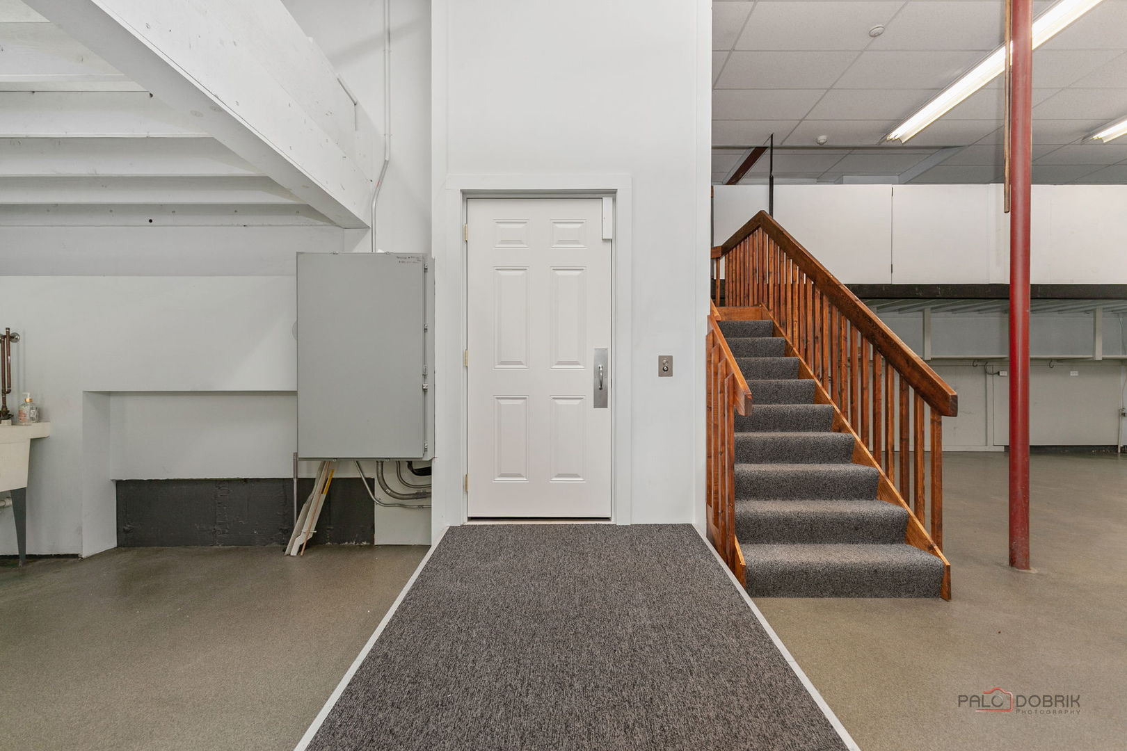 28232 North Gilmer Road Grayslake, IL 60030 - Photo 45 of 74 a view of entryway and hall